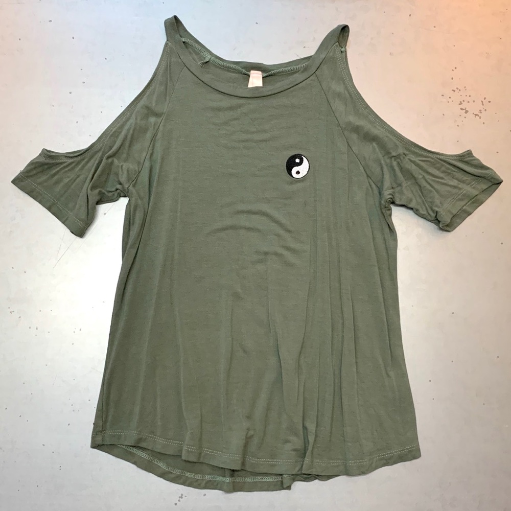 Yin-Yang Top